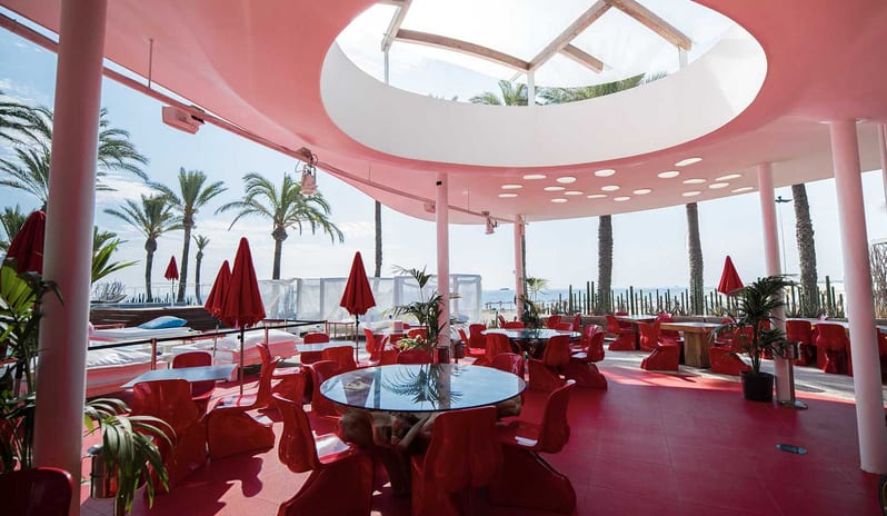 USHUAIA - THE OYSTER AND CAVIAR BAR INTERIOR